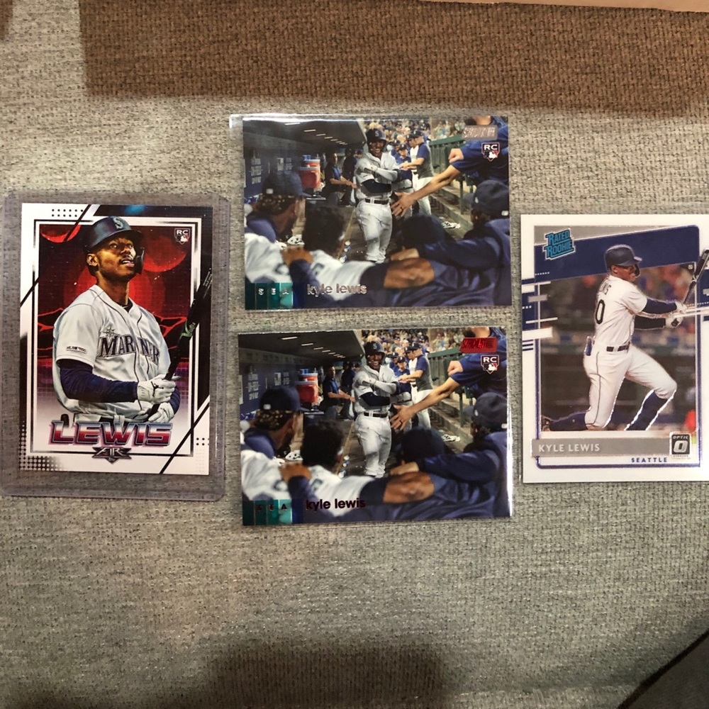 Kyle Lewis Rookie Card Lot